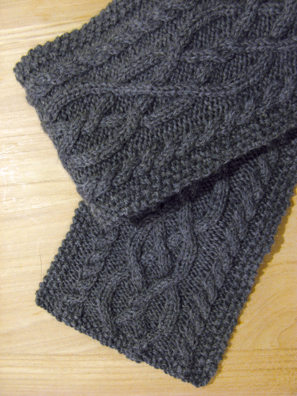 tricoter une echarpe torsadee